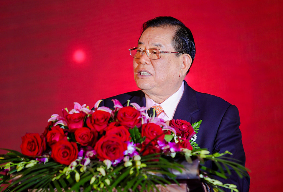 德業(yè)人將用心堅(jiān)守使命,<br>為實(shí)現(xiàn)夢(mèng)想不懼櫛風(fēng)沐雨、砥礪前行。